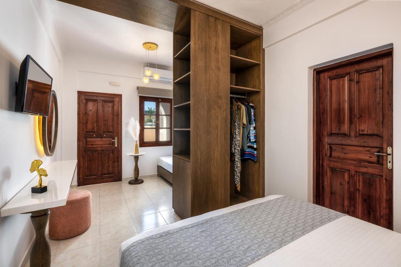 Astir Thira Hotel Fira (Santorini)