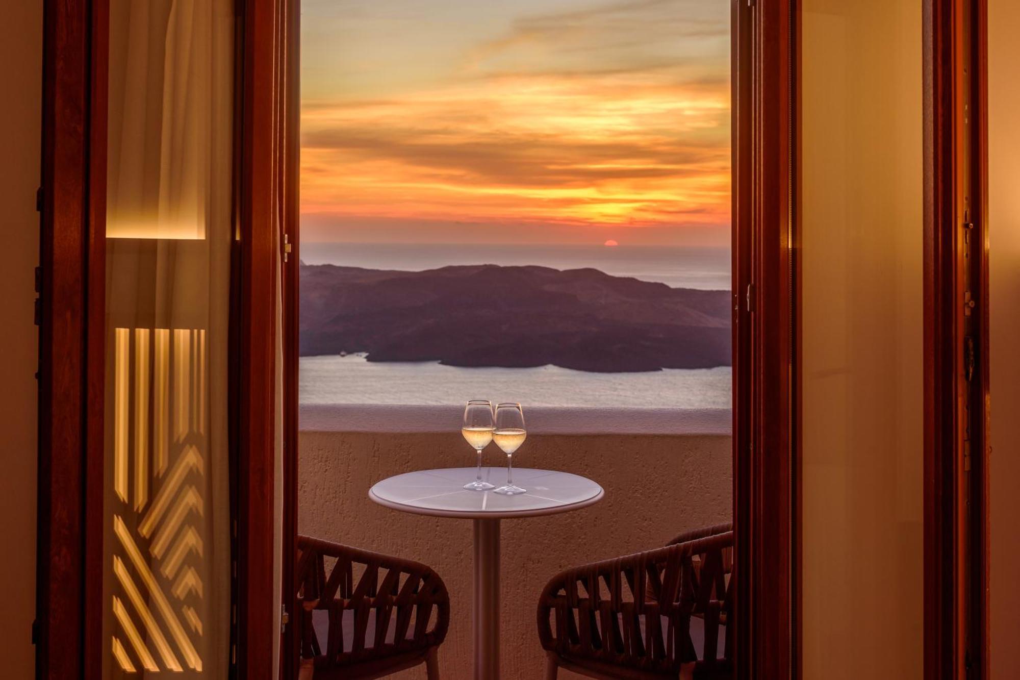 Astir Thira Hotel 2*