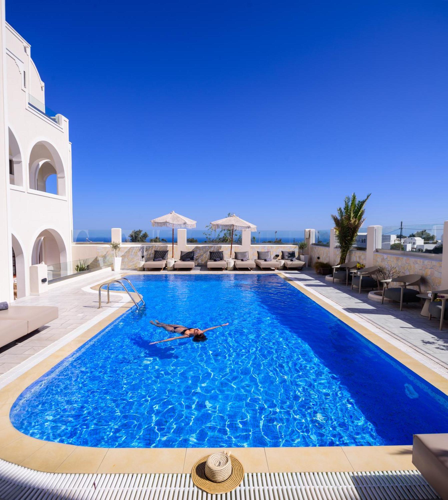 Astir Thira